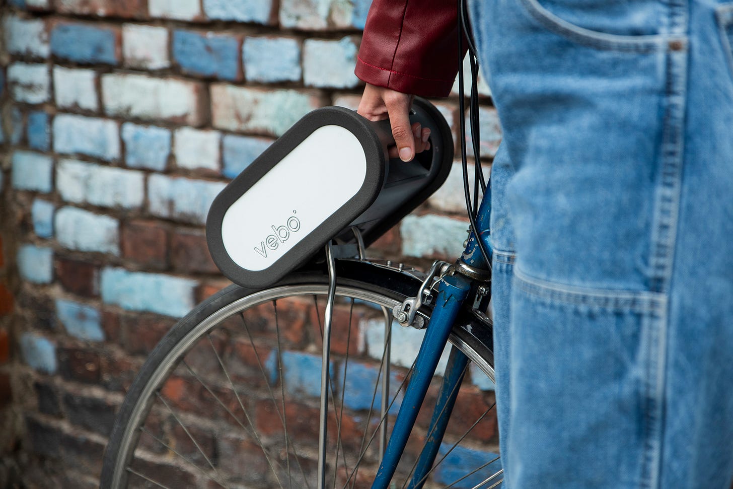 Installation d'un vebo sur une roue avant