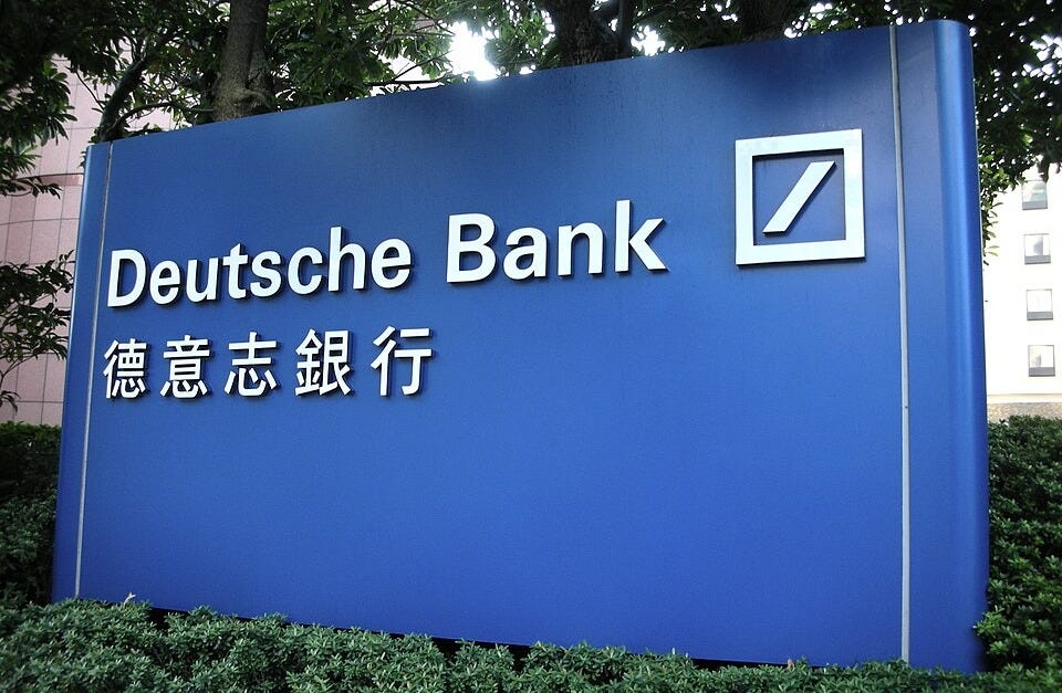 File:Deutsche Bank logo at Cathay Life Building 20081115.jpg File:Deutsche Bank logo at Cathay Life Building 20081115.jpg