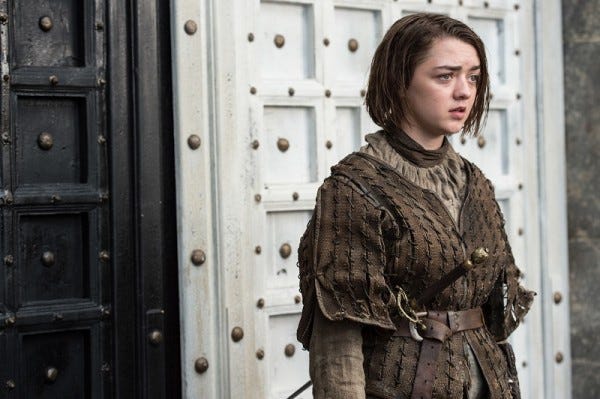arya outside black white castle on game of thrones recap 2015 arya outside black white castle on game of thrones recap 2015