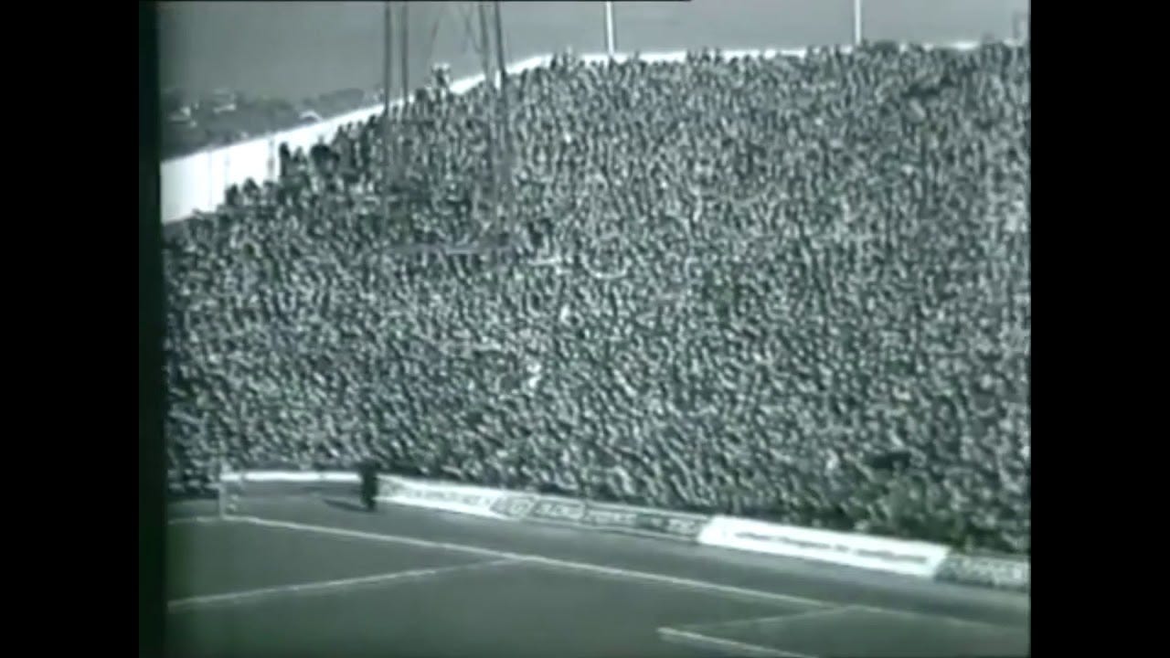 Derby Days - Fools rush in - United unravel at Roker!