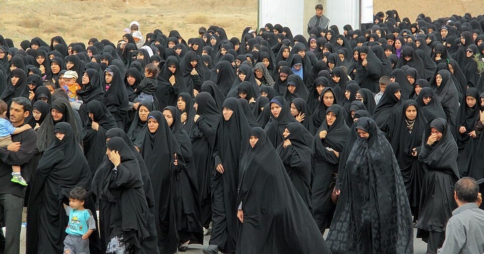File:Chador-Women In Iran-Qom City.jpg File:Chador-Women In Iran-Qom City.jpg