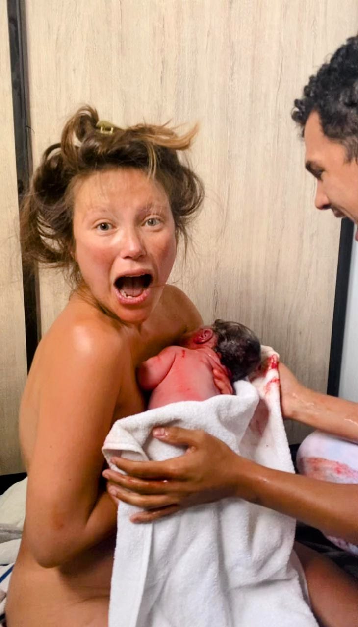 Photo courtesy of 𝐑𝐨𝐱𝐚𝐧𝐧𝐞 • 𝐌𝐚𝐫𝐢𝐚𝐧𝐧𝐞 