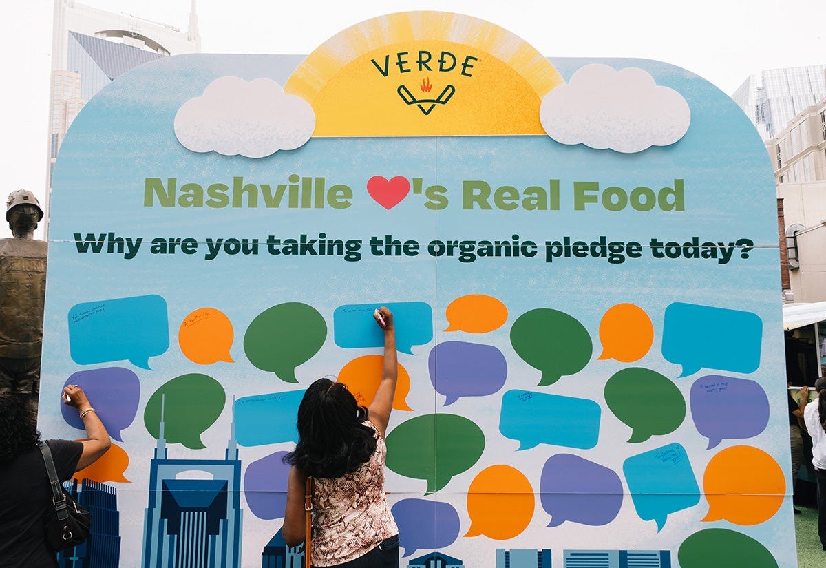 Pledge board at Verde Farms' Nashville pop-up