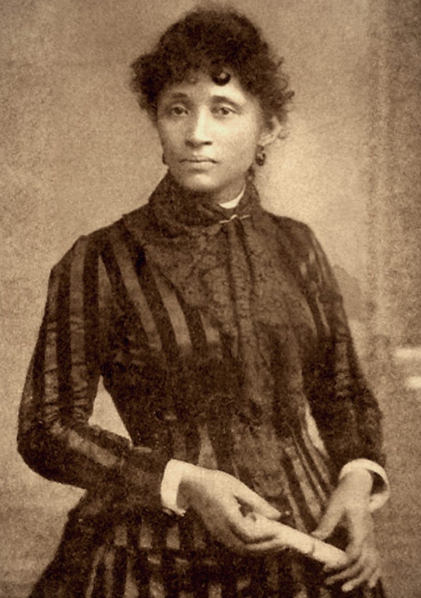 No photo description available.