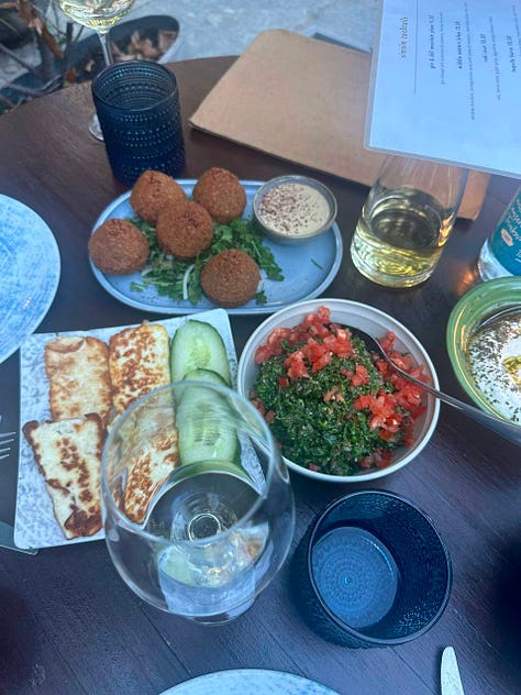I Can Do It Myself · Curry · Berlin · Riesling Dinner · Always Be Flexing · Airport Adventure