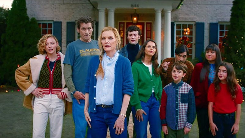 First Trailer for X-Mas Comedy 'Oh. What. Fun.' with Michelle Pfeiffer |  FirstShowing.net