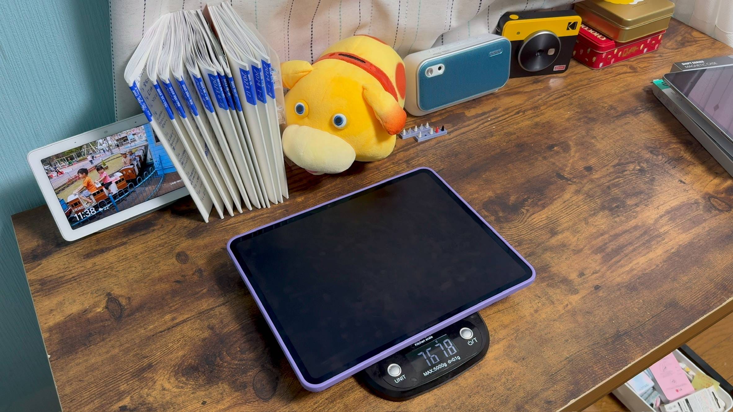 133：縦向きに固定できるESRのiPad用ケーススタンド