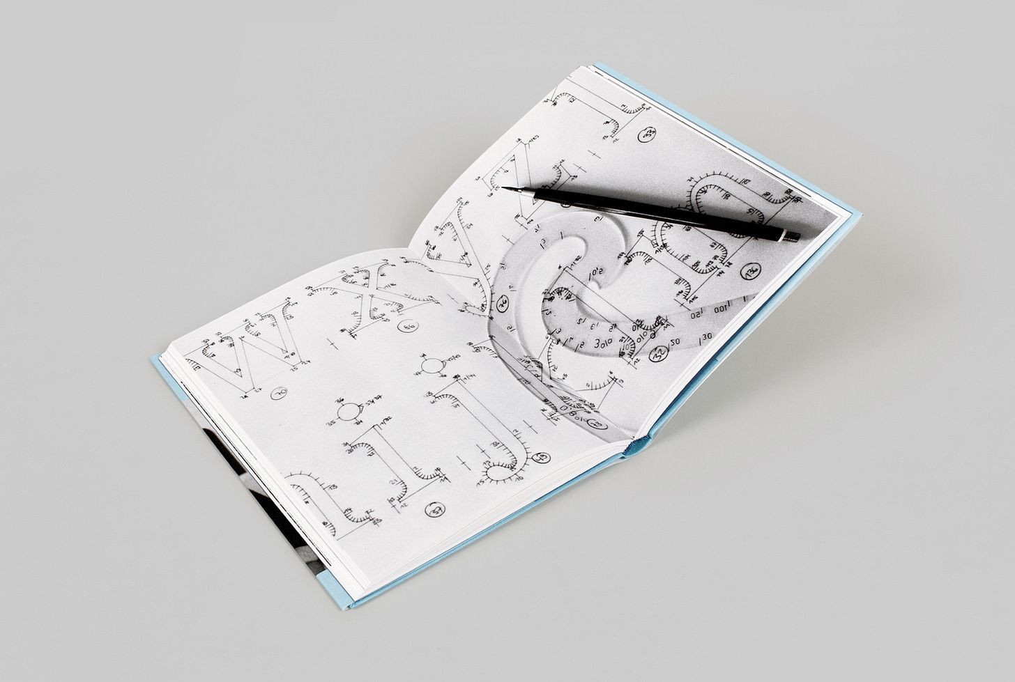 From: otl aicher / rotis, Photographs by Timm Rautert, Edited by Ute Eskildsen and Gerhard Steidl, Texts by Otl Aicher, Oliver Klimpel, Timm Rautert, Dan Reynolds, Steidl, Göttingen, 2021 [Art: © Timm Rautert]