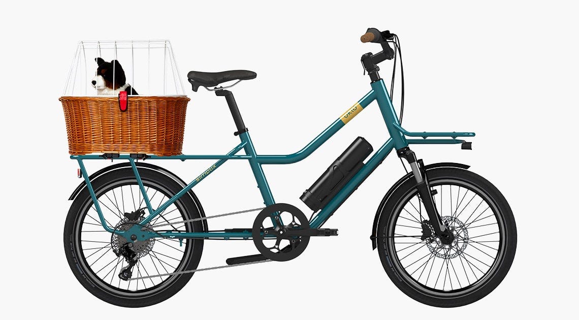 Exemple d'accessoires sur vélo Simplix : un panier pour chien à l'arrière