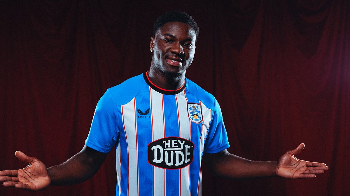 Huddersfield Town announce Samson Tovide signing