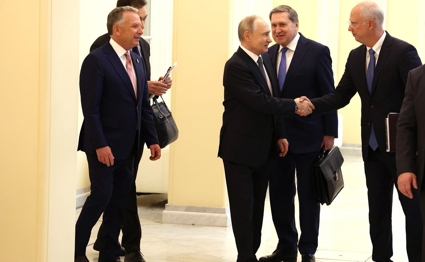 File:Vladimir Putin, Steven Witkoff, Yuri Ushakov, and Kirill Dmitriev.jpg - Wikimedia Commons File:Vladimir Putin, Steven Witkoff, Yuri Ushakov, and Kirill Dmitriev.jpg - Wikimedia Commons