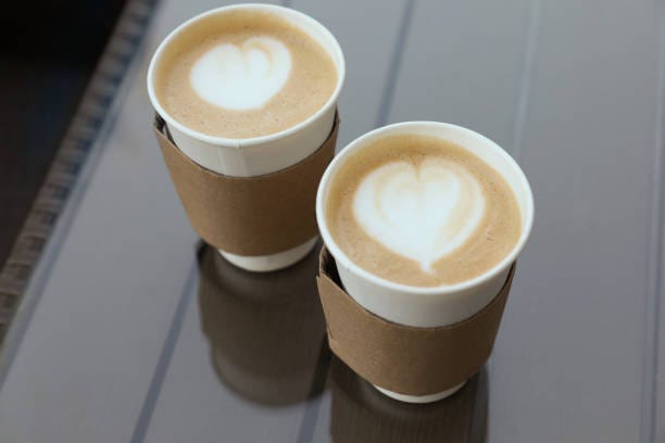 980+ Latte Art Paper Cup Stock Photos, Pictures & Royalty-Free Images -  iStock