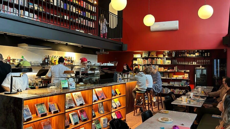 Novo Barouche na Vila Madalena tem livraria com 2 mil títulos | PublishNews Novo Barouche na Vila Madalena tem livraria com 2 mil títulos | PublishNews
