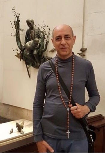 Victor Fernandez in turtle-neck shirt Victor Fernandez in turtle-neck shirt