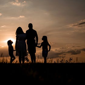 Beveling: Family saga genre