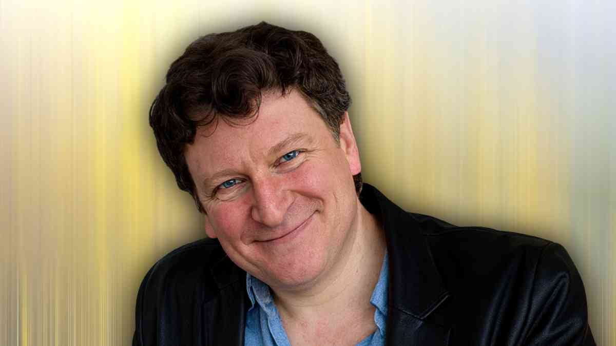 Jonathan Keeble: A Master of Voice, Storytelling, and Performance - NetVol Jonathan Keeble: A Master of Voice, Storytelling, and Performance - NetVol