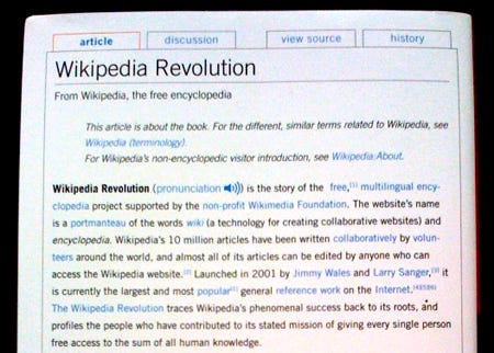 wikipedia-revolution-back wikipedia-revolution-back