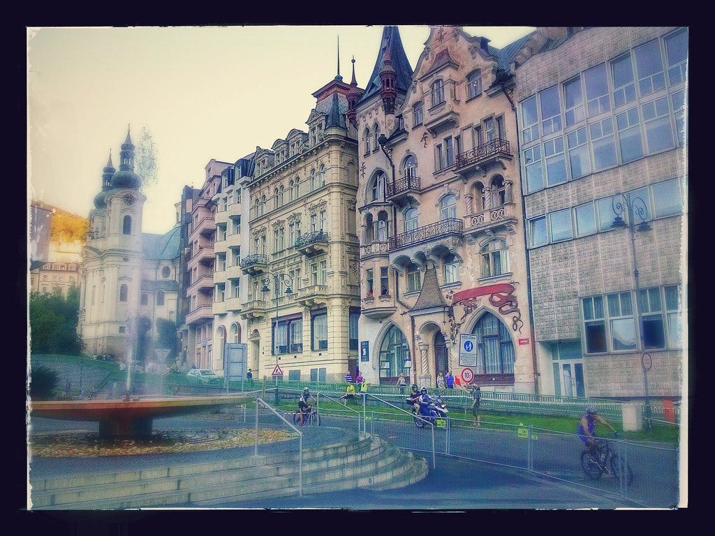 CAM09007-EFFECTS