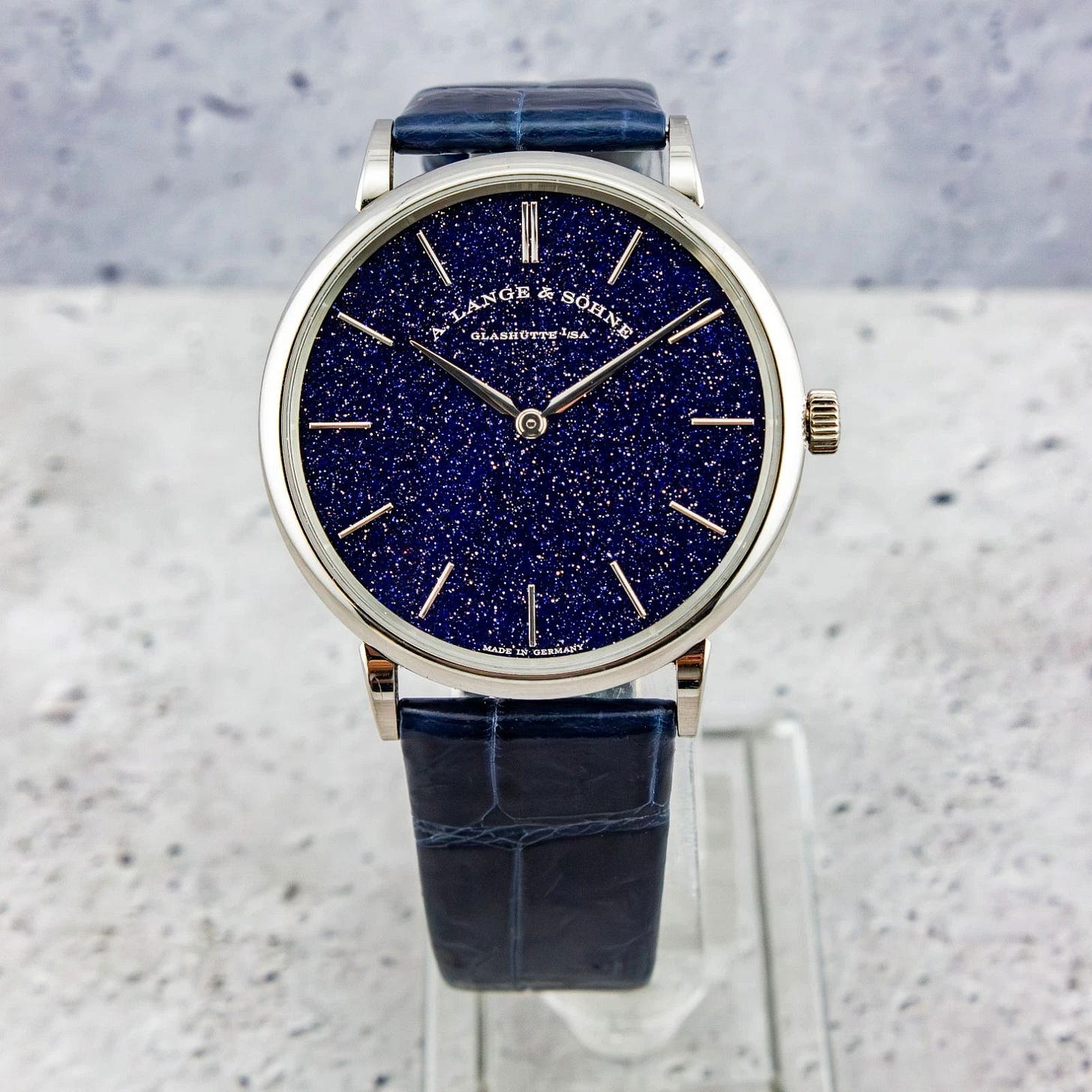 2022 A. Lange & Söhne Saxonia Thin White Gold / Aventurine 205.086 / LSLS2053AX Listing Image 1 2022 A. Lange & Söhne Saxonia Thin White Gold / Aventurine 205.086 / LSLS2053AX Listing Image 1