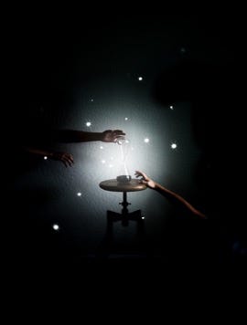 photo-1536303678697-e18240065edb