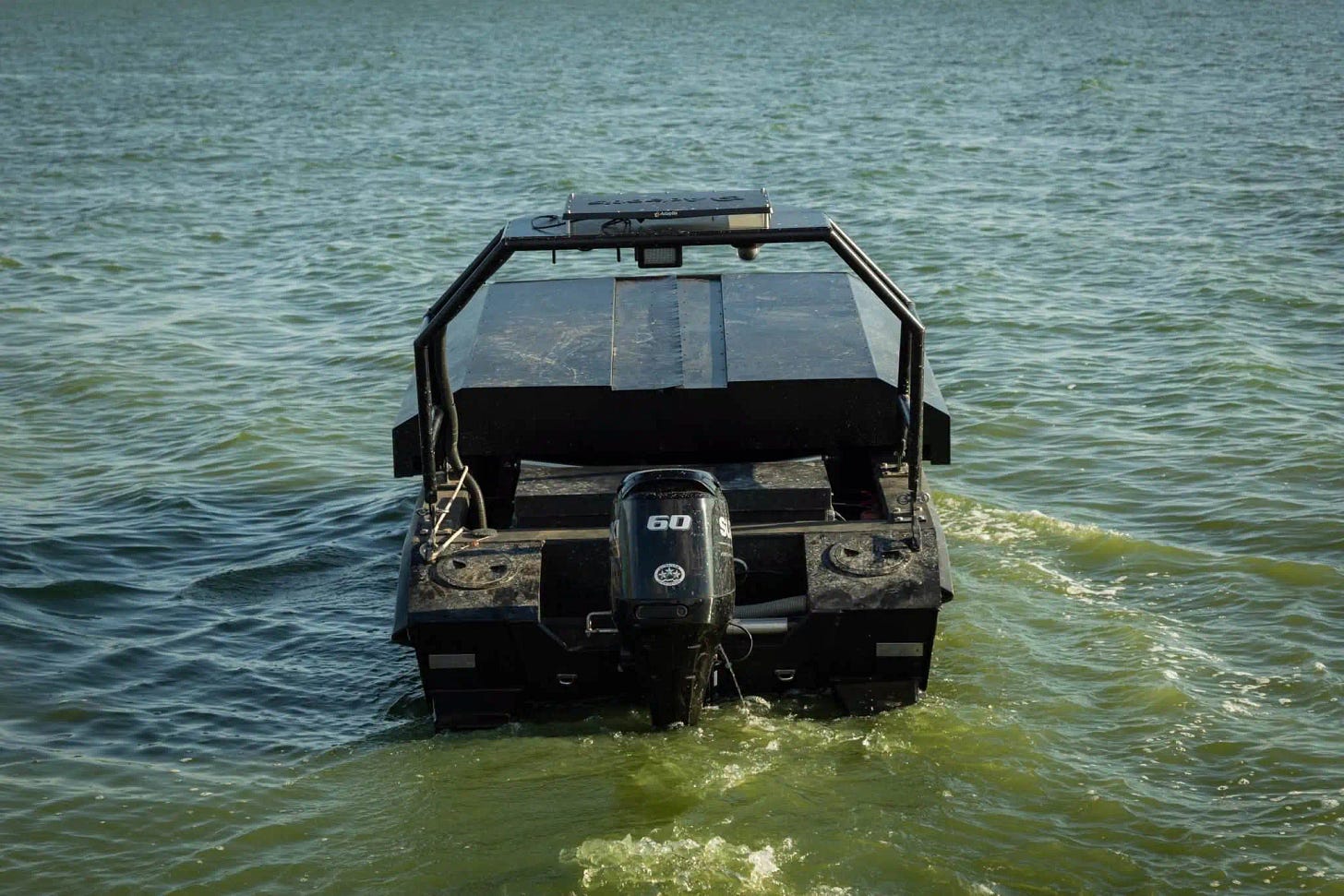USV_DroneCarrier_Omega_01.jpg