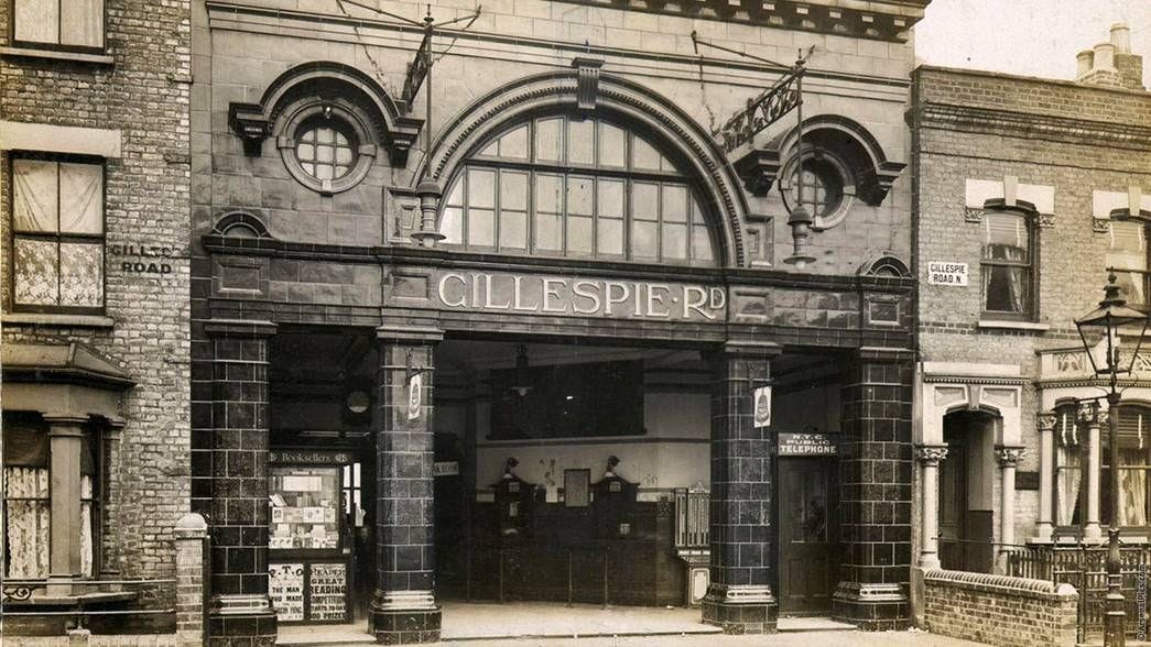 9. The renaming of Gillespie Road station | History | News | Arsenal.com