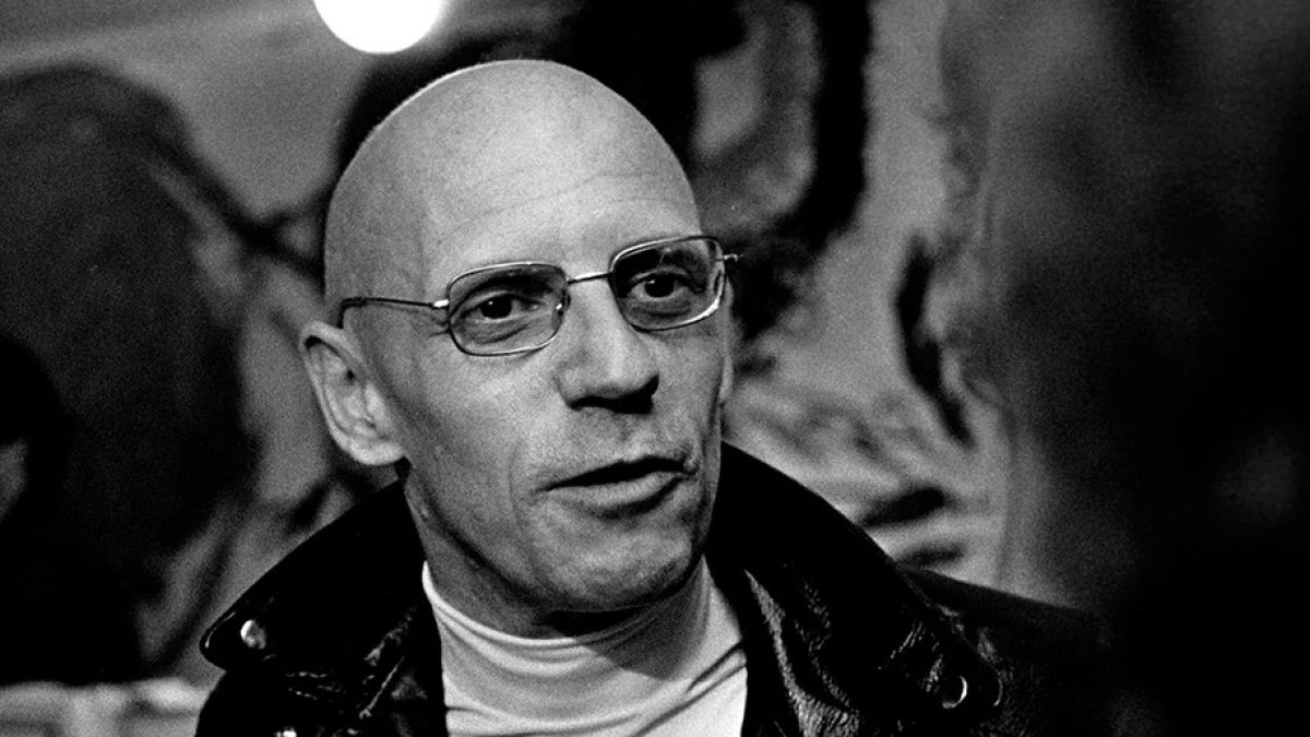 Michel Foucault: biografía y aportes de este pensador francés