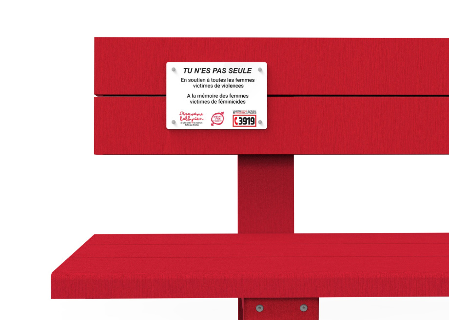 Morlaix Communauté unit ses forces : des bancs rouges pour briser le silence