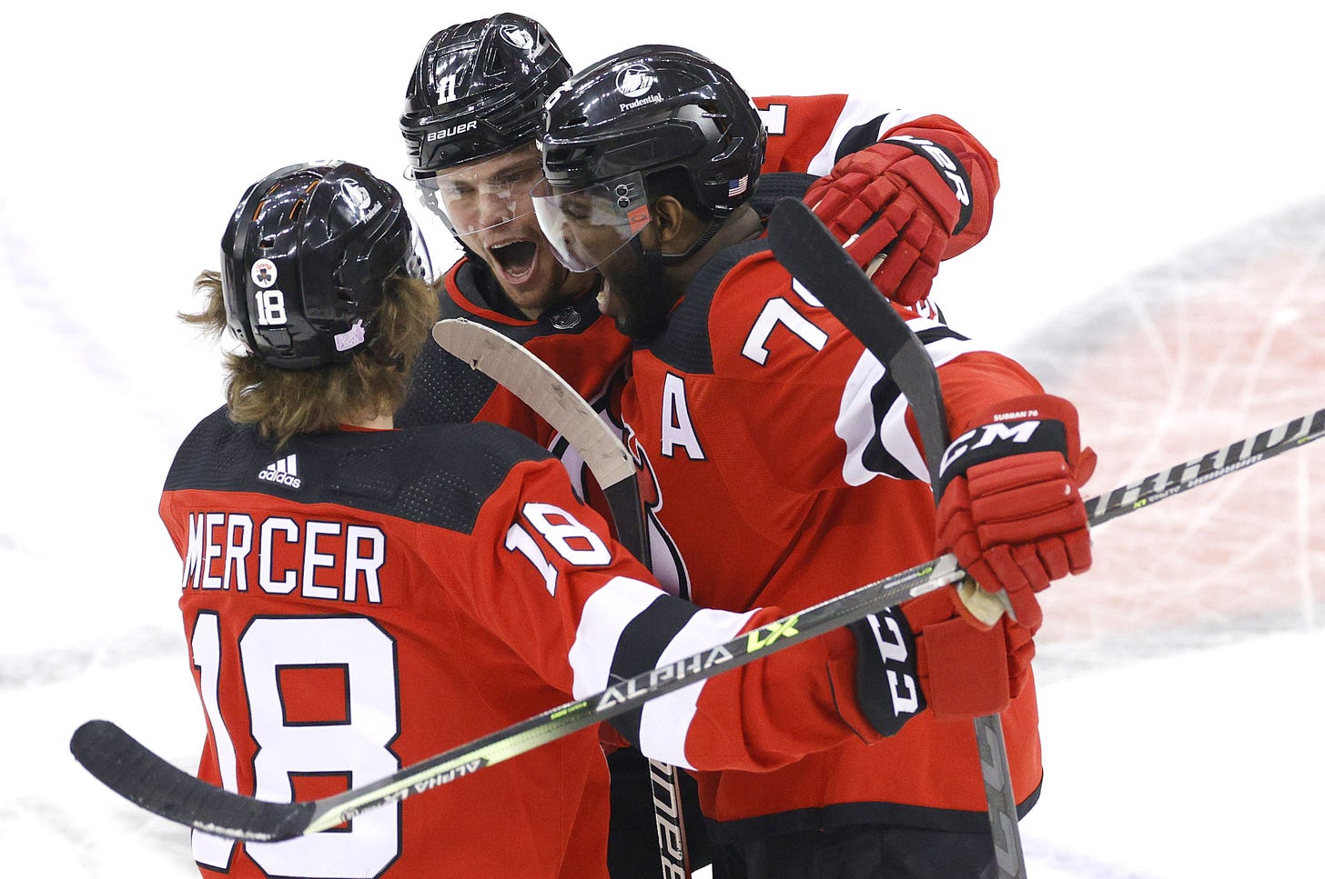 Devils&#39; offense explodes in blowout win over Panthers