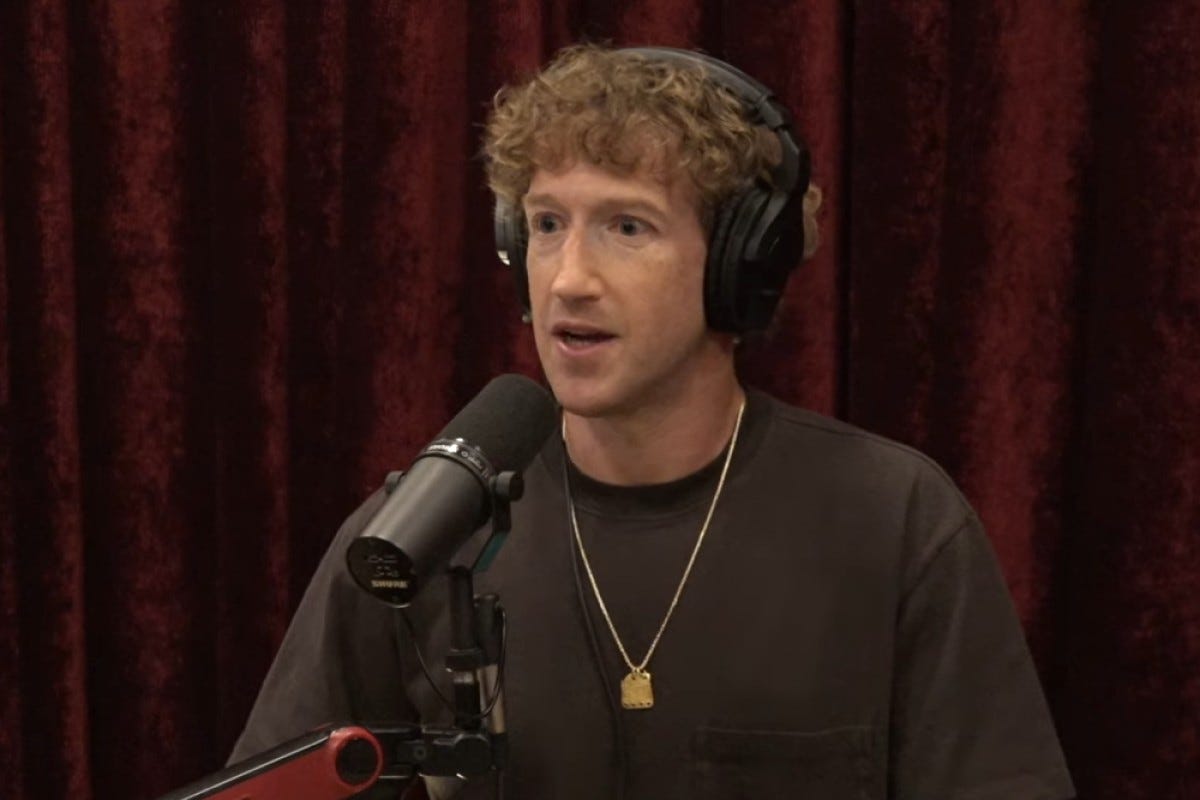 Zuckerberg on Apple: «Steve Jobs invented the iPhone, and they've been ...