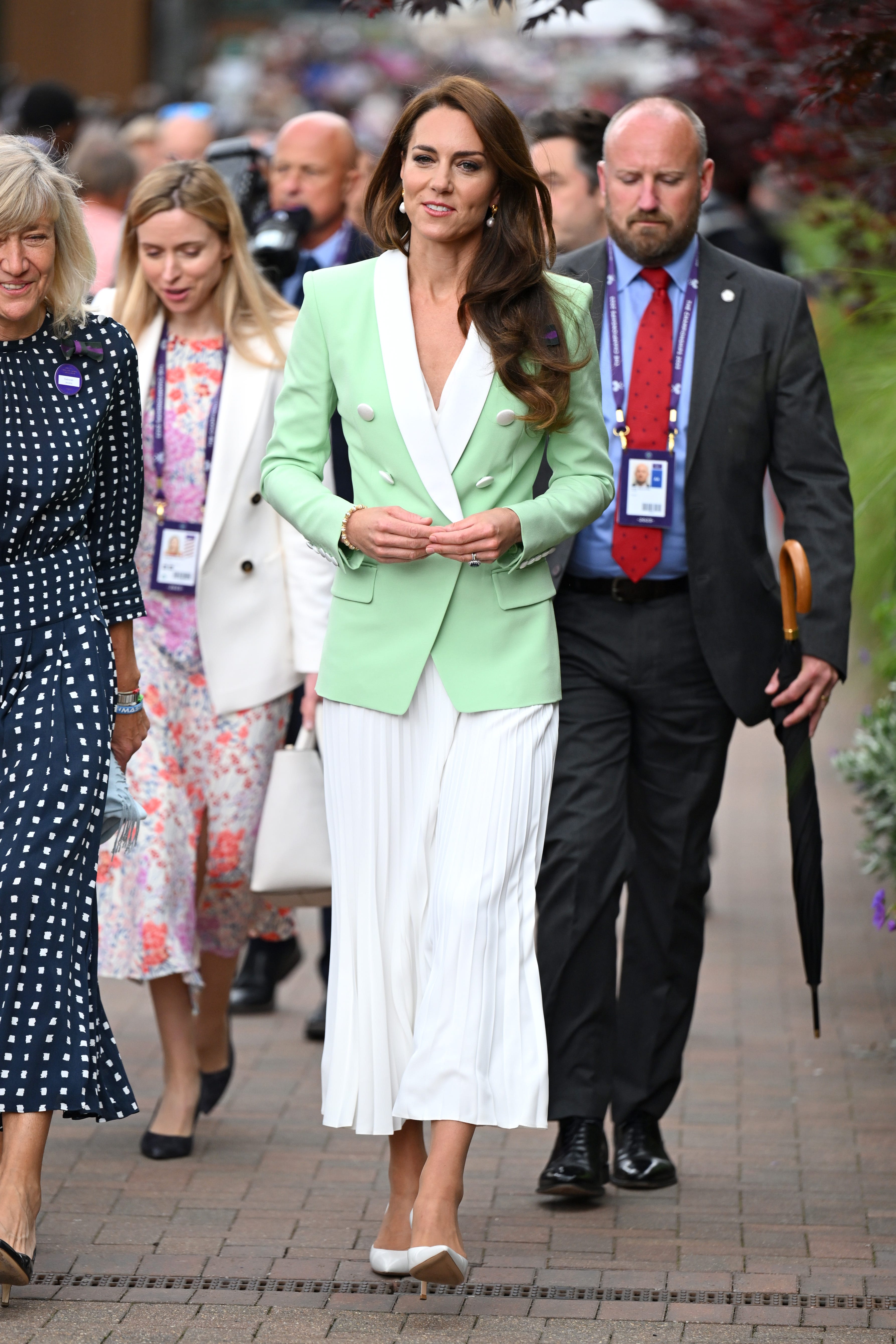 Royal Box rule breakers - The HELLO! Royal Club