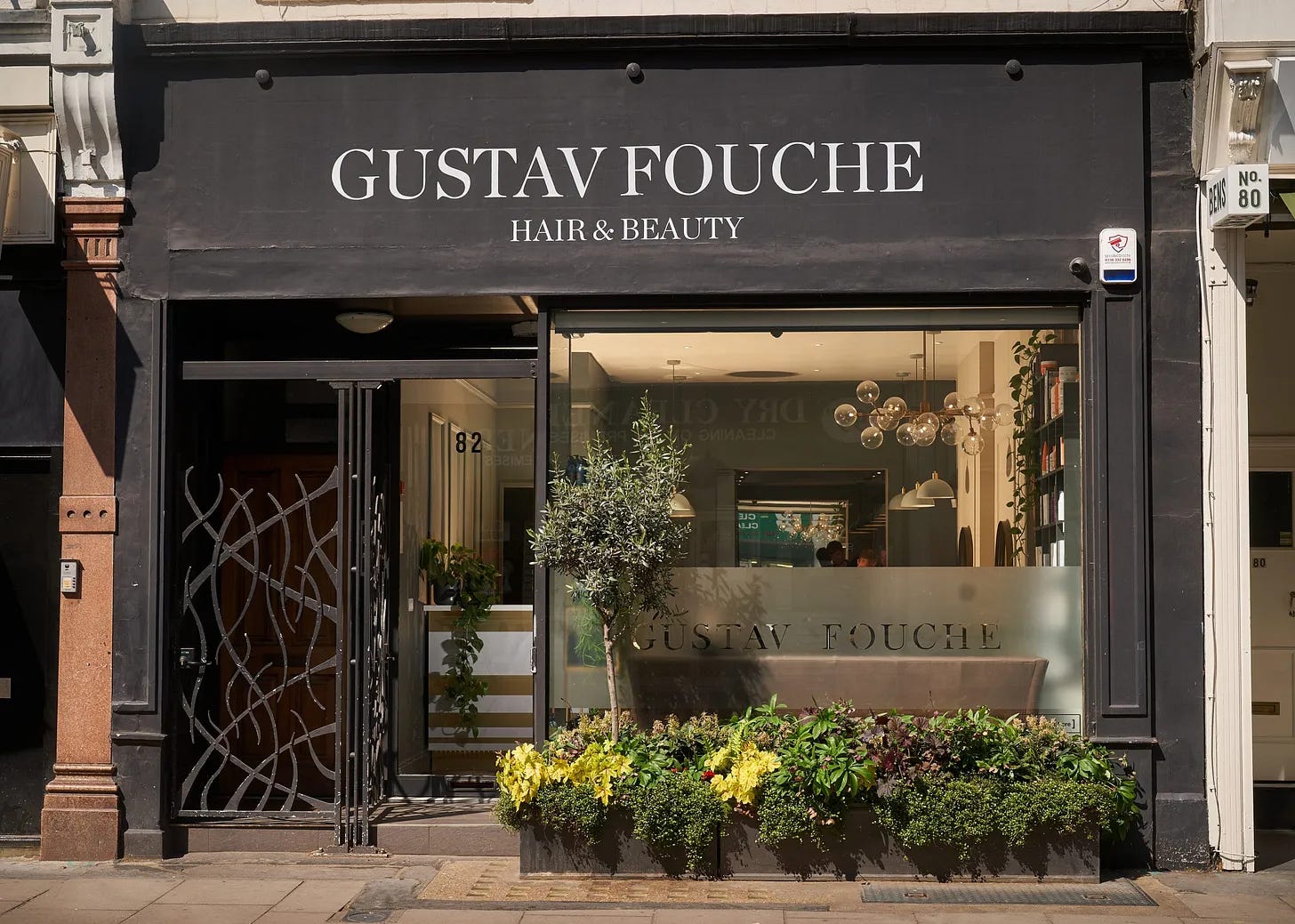 The front entrance of Gustav Fouche's London salon