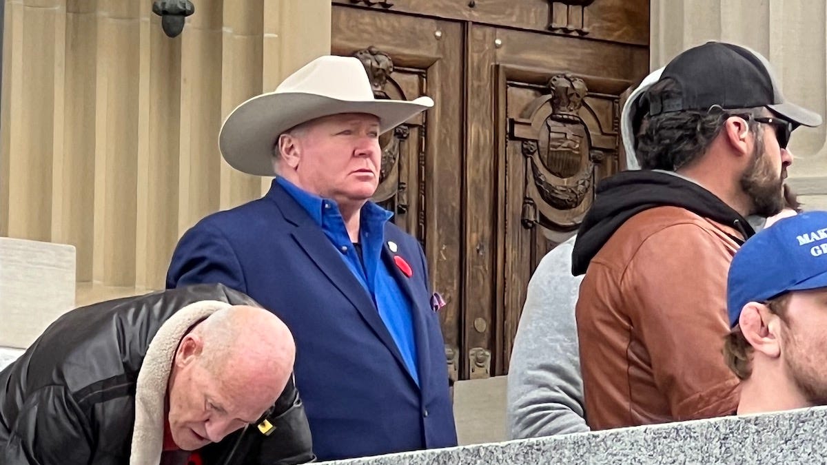 albertapolitics.substack.com