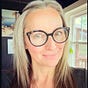 Angela Morris's avatar
