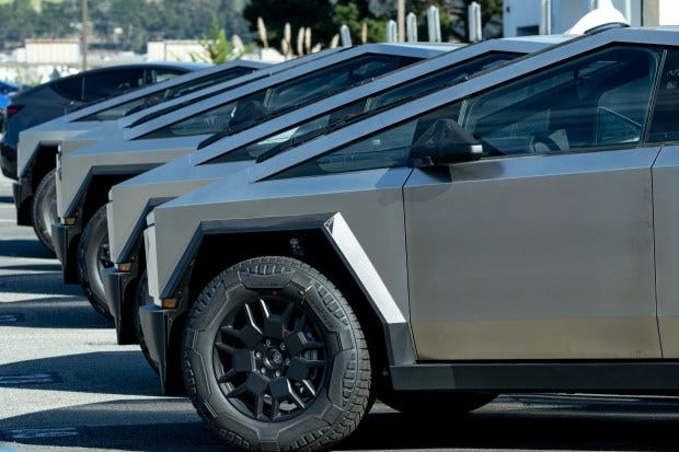 Tesla Cybertrucks