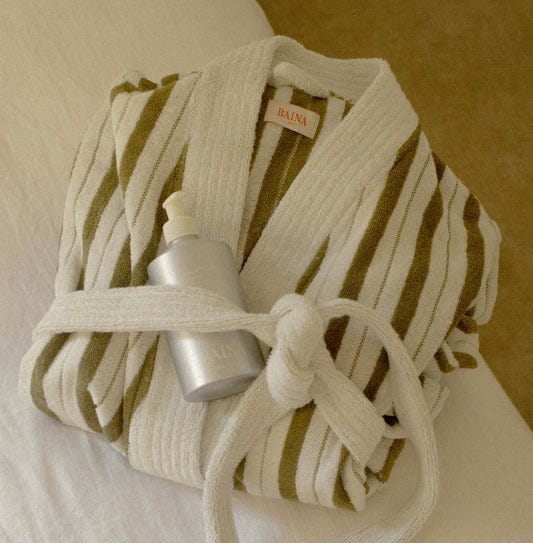 BAINA – Oliver Thom