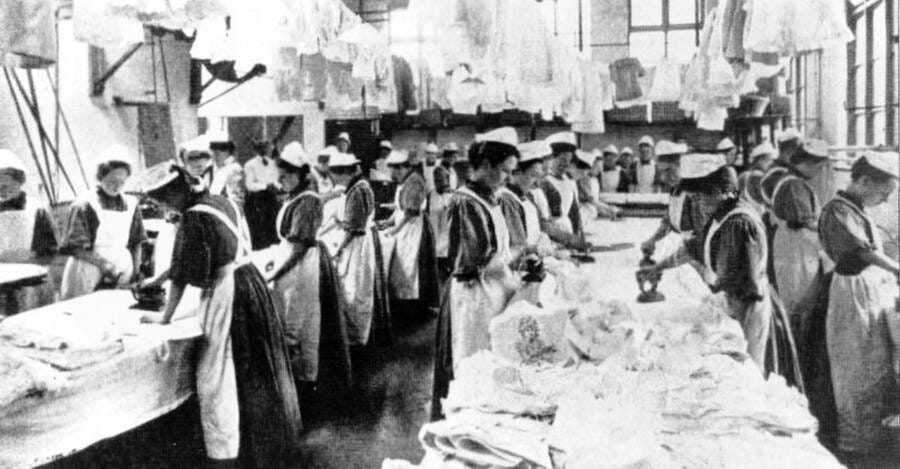 Laundry Women