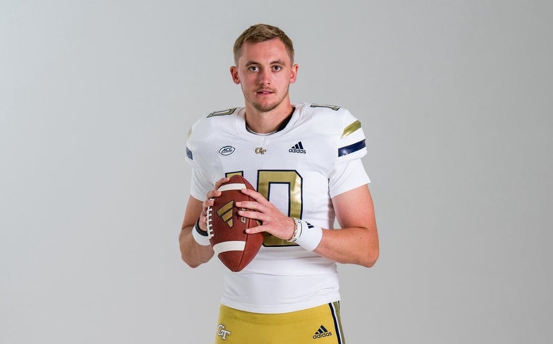 GT QB Haynes King is the only FBS QB since 1956 to have a season with  +2,100 passing yards, +10 passing TDs, on +70% completion, AND 2 INTs or  less : r/CFB GT QB Haynes King is the only FBS QB since 1956 to have a season with  +2,100 passing yards, +10 passing TDs, on +70% completion, AND 2 INTs or  less : r/CFB