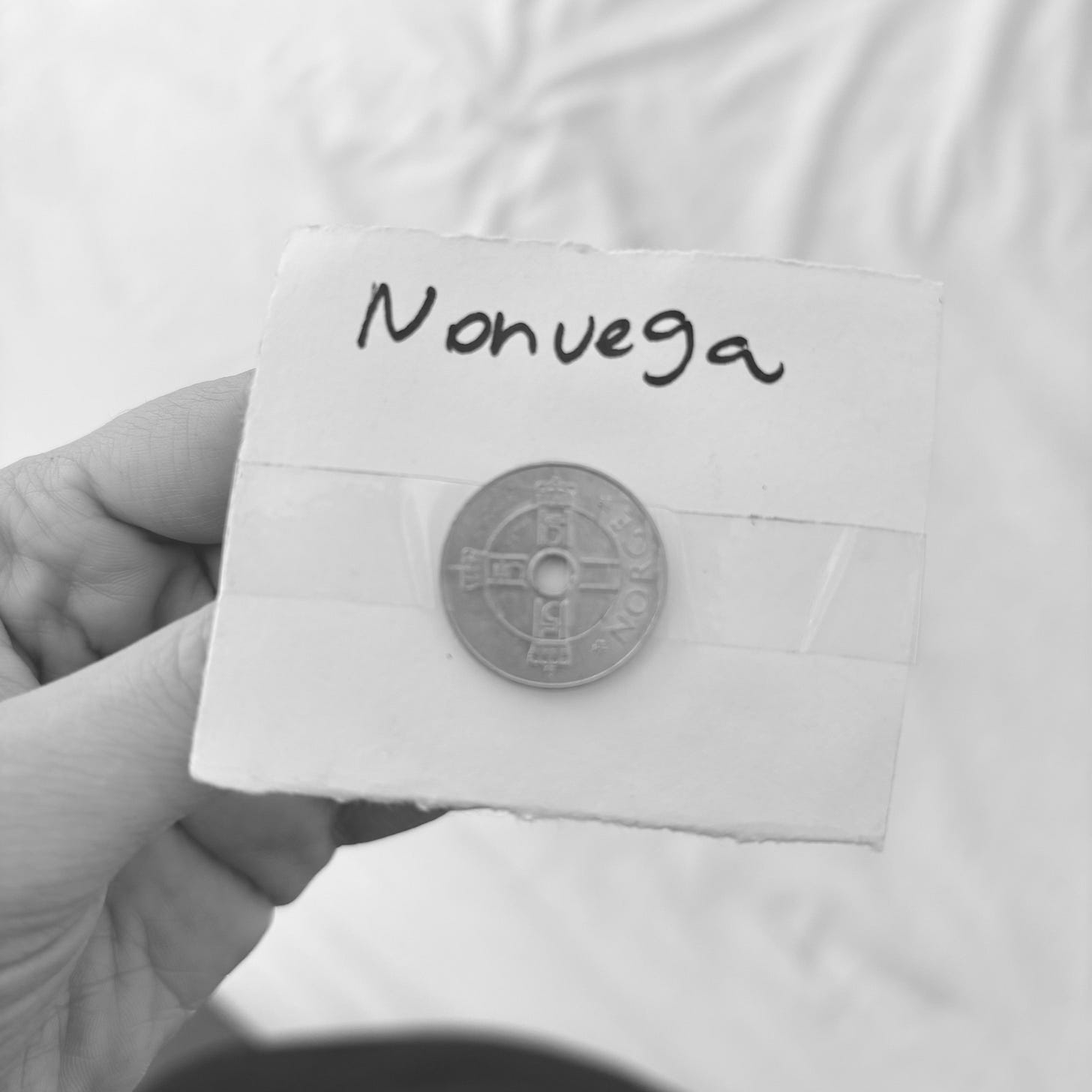 ganhei de uma senhorinha oriental que trabalhei. Beijos, Luiza!