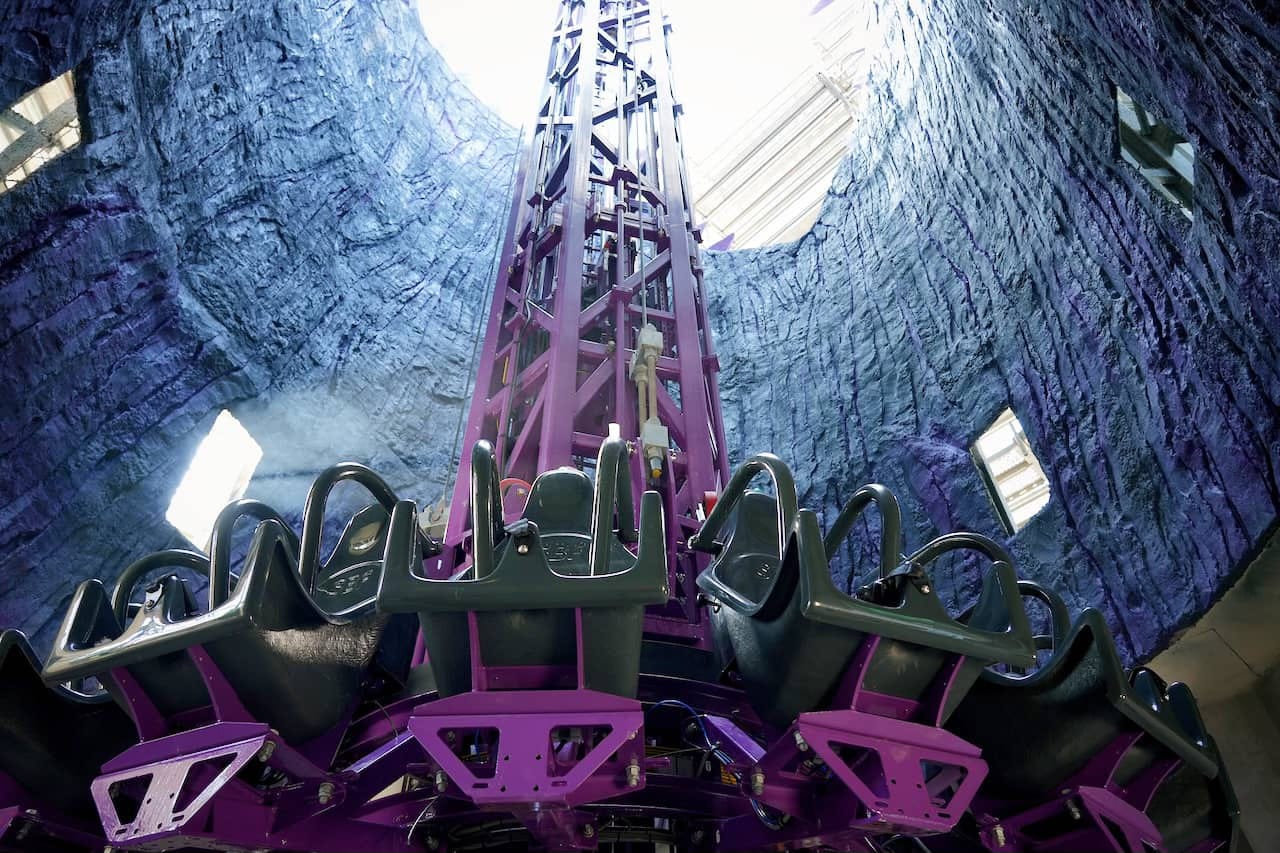 Gardaland Drop & Twist Tower ride