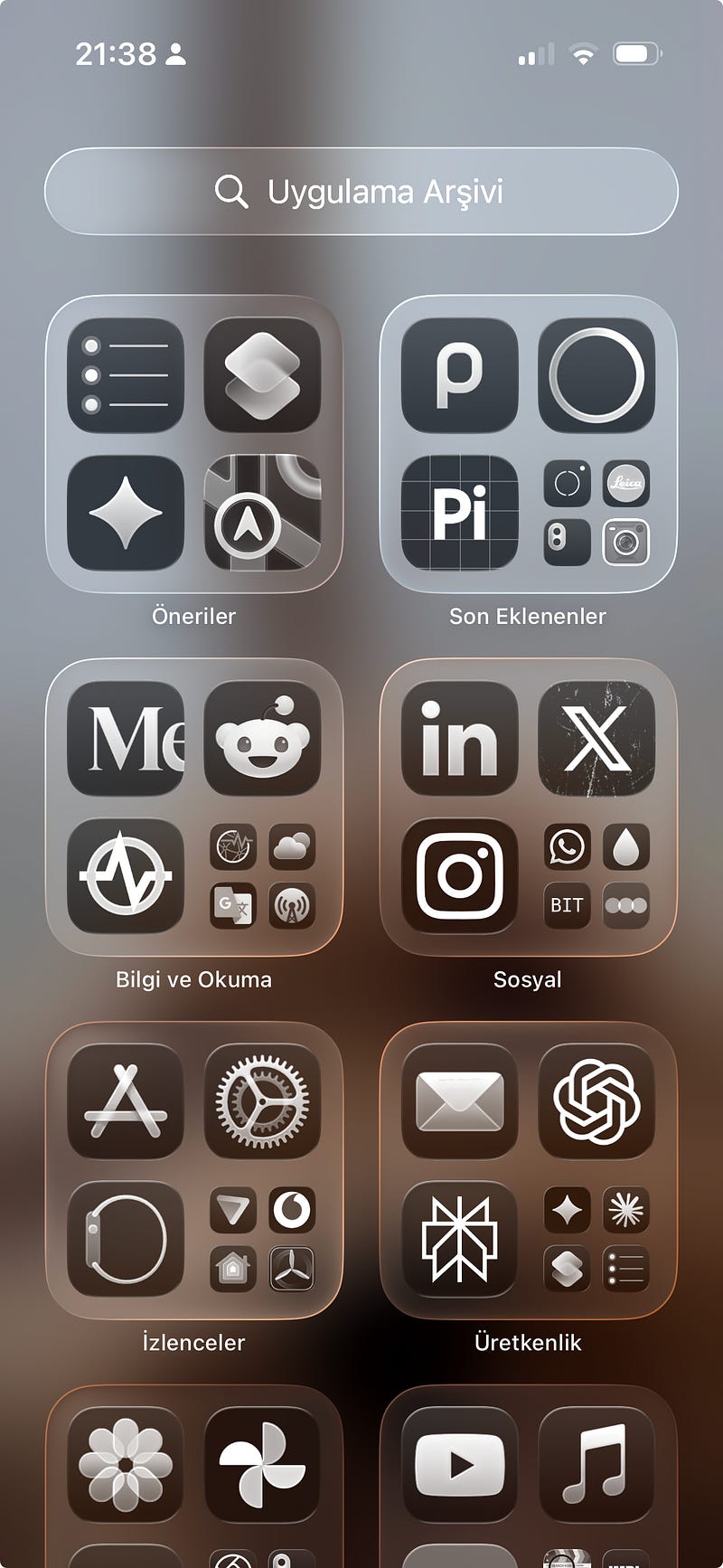 This image shows my actual app drawer of my phone, still cluttered