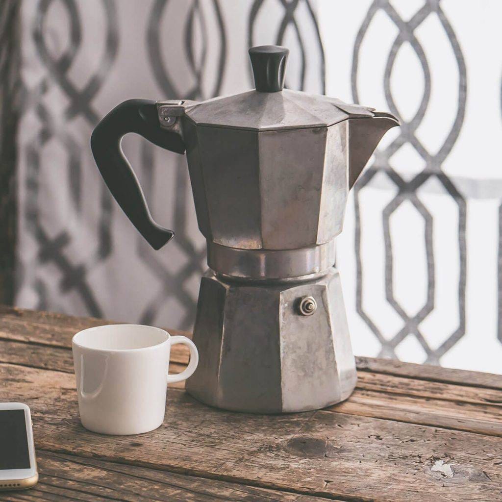 Puede ser una imagen de taza de café