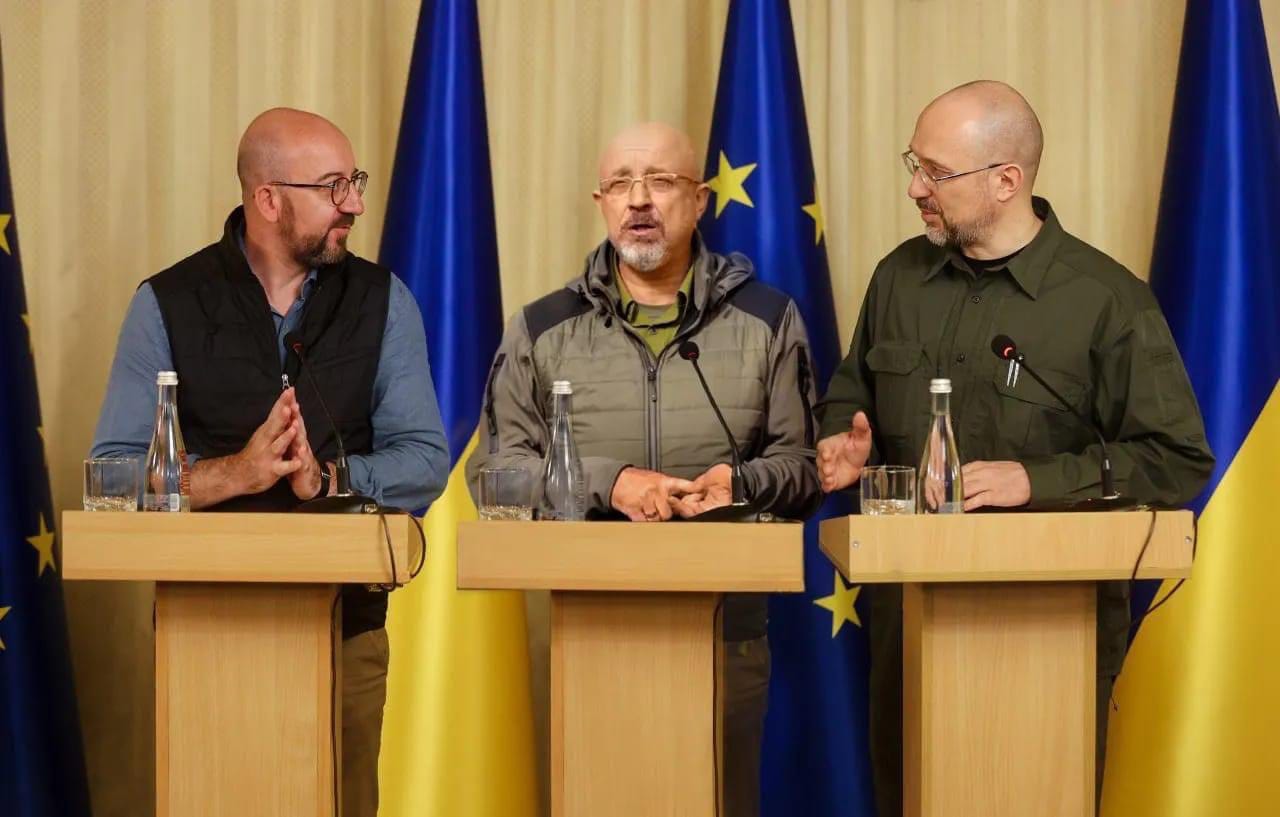 Illia Ponomarenko 🇺🇦 on X: "I mean… we do have three guys that look literally the same: Charles Michel of the EU, Oleksiy Reznikov (Ukraine's defense minister), and Denys Shmygal (Ukraine's PM) Illia Ponomarenko 🇺🇦 on X: "I mean… we do have three guys that look literally the same: Charles Michel of the EU, Oleksiy Reznikov (Ukraine's defense minister), and Denys Shmygal (Ukraine's PM)