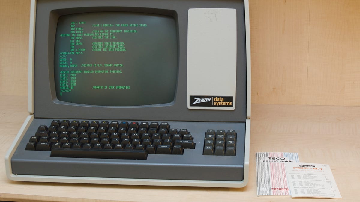 ジャンク　コンデジ The Zenith Z-19 was so much more than a computer