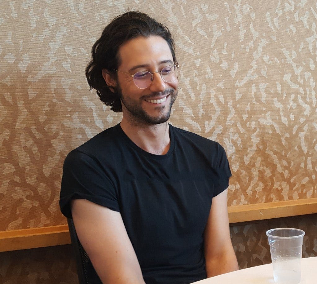 hale appleman charming mttg lynn at comic con magicians interview hale appleman charming mttg lynn at comic con magicians interview