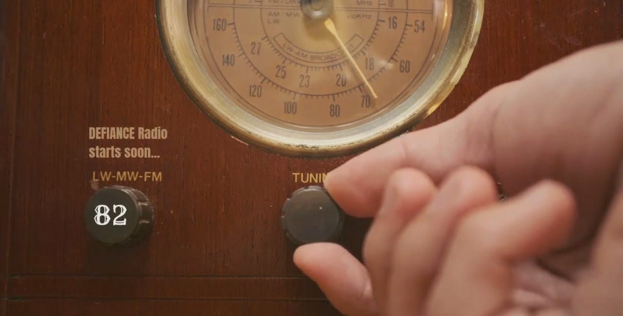 Today's News - Trump targets more private citizens for investigation - Mon, Nov 17