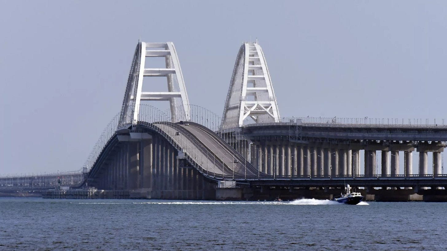 Left side of the Crimean Bridge opened for traffic - Sputnik International, 1920, 16.08.2024