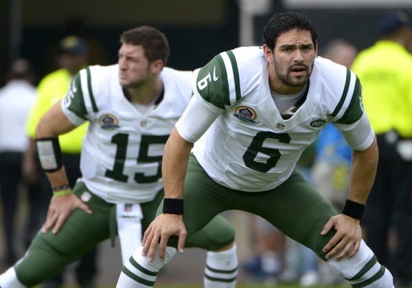 tim tebow behind mark sanchez but on philadelphia eagles 2015 tim tebow behind mark sanchez but on philadelphia eagles 2015