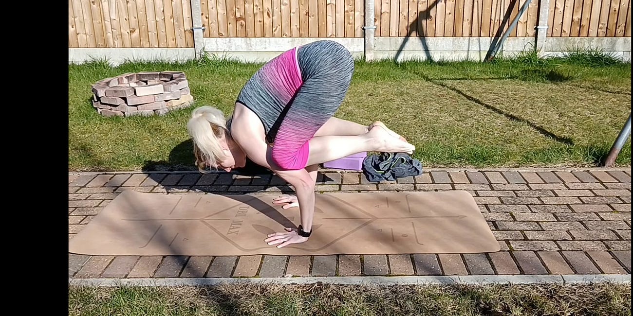 Varjú póz/kartámaszos workshop