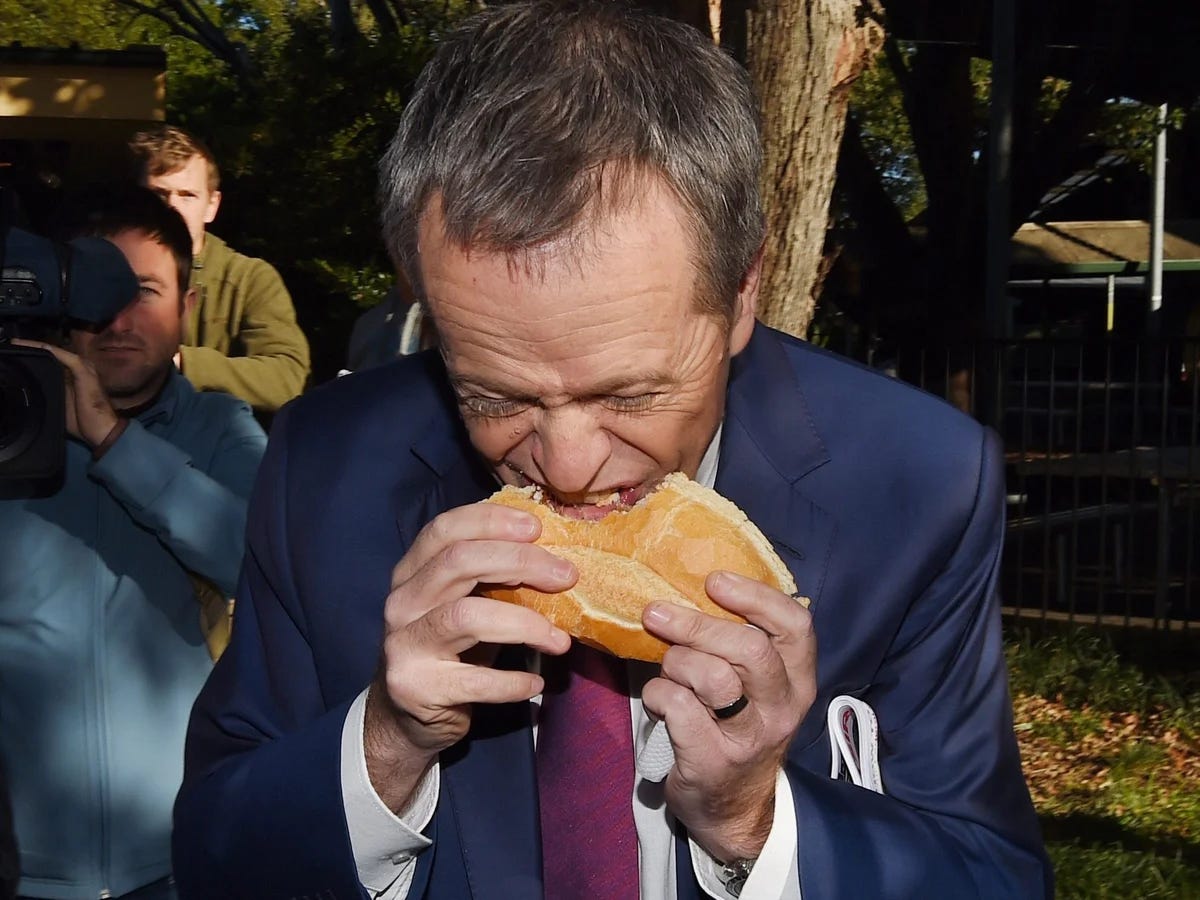 Photo of Bill Shorten eating a sandwich
